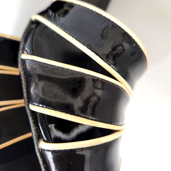 Prada Patent Leather Black Cream Heels Sandals Size EU 38 - Picture 12 of 16